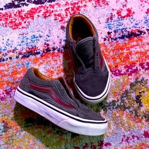 Army green and maroon Vans size 11 US kids